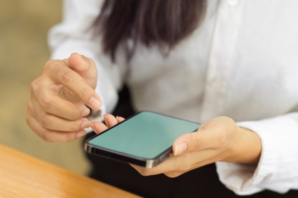 Smartphones-in-workplace